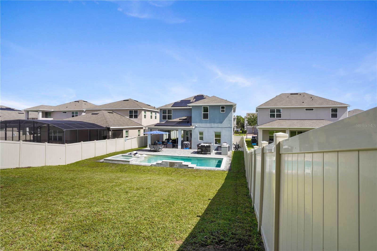 Listing photo id 59 for 15734 Sweet Lemon Way