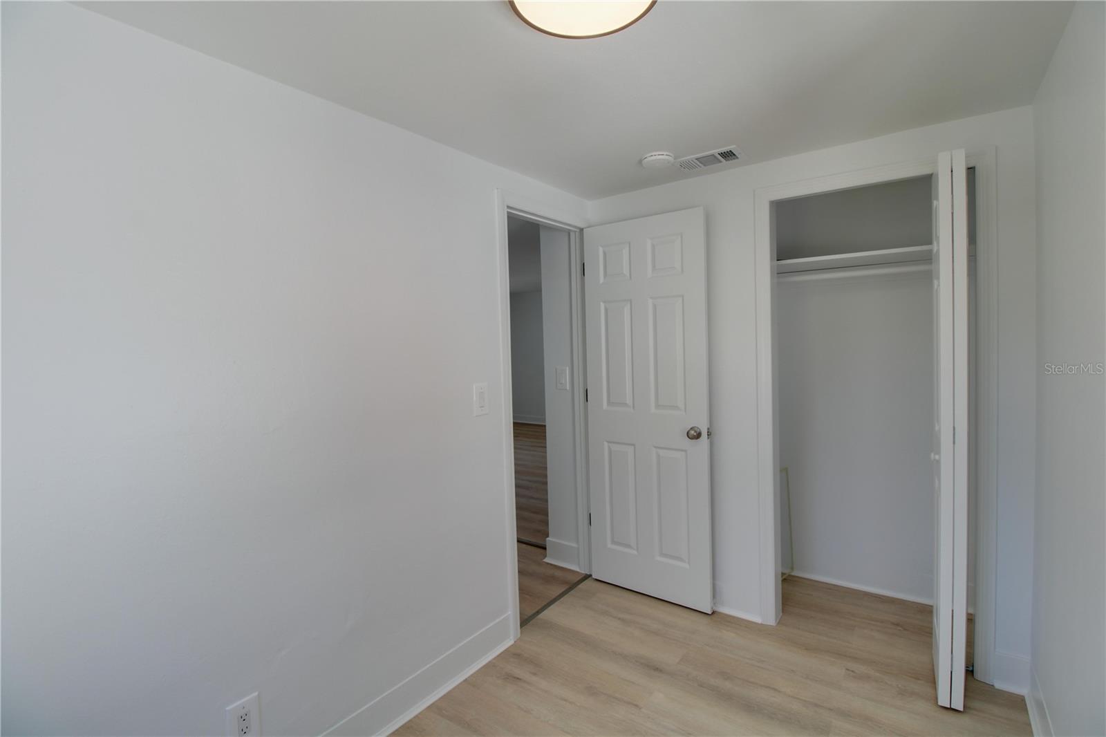 Image 10 of 17 For 236 Oleander Avenue #2