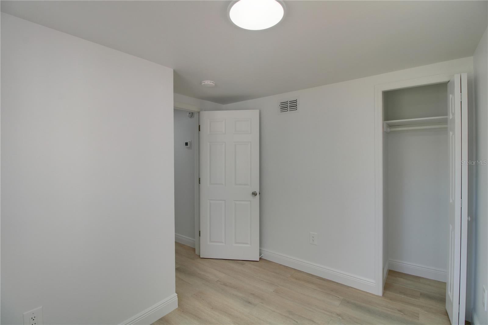 Image 13 of 17 For 236 Oleander Avenue #2