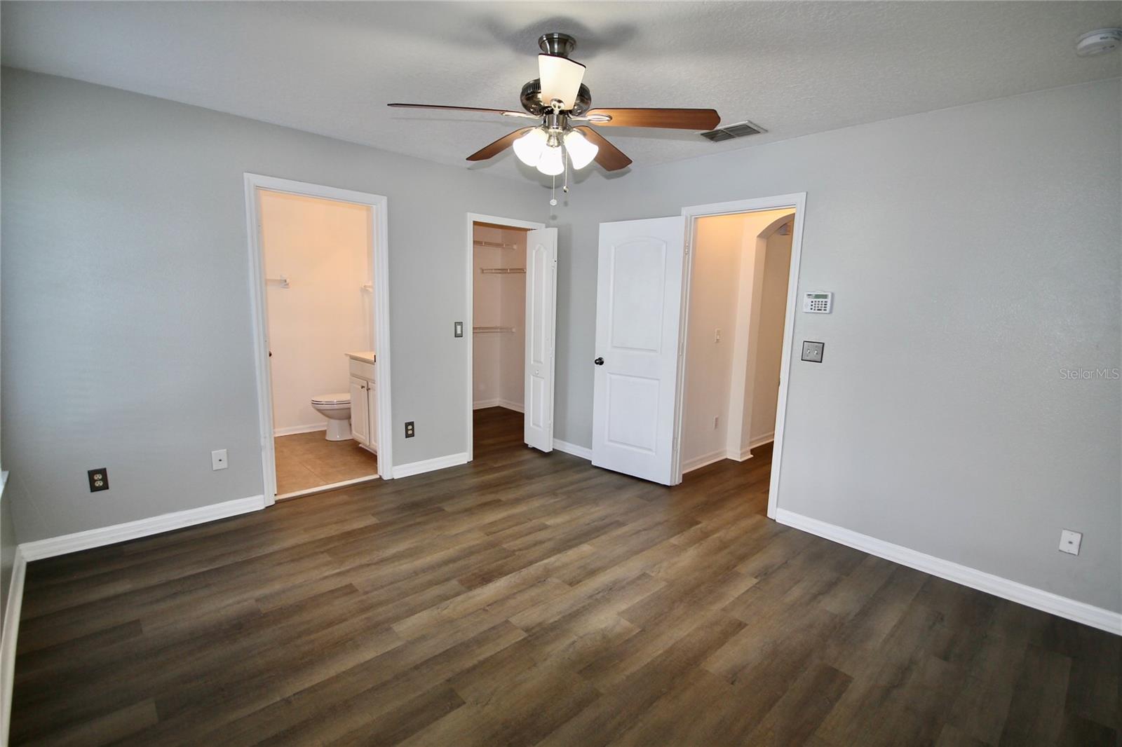 Image 15 of 29 For 3773 Clubside Pointe Drive