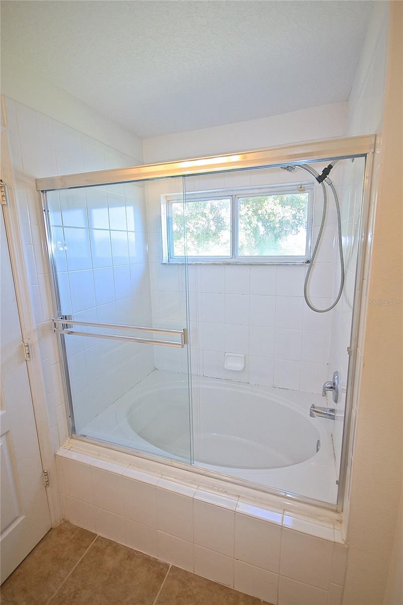 Image 18 of 29 For 3773 Clubside Pointe Drive