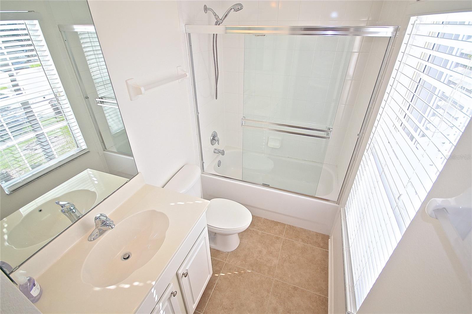 Image 23 of 29 For 3773 Clubside Pointe Drive