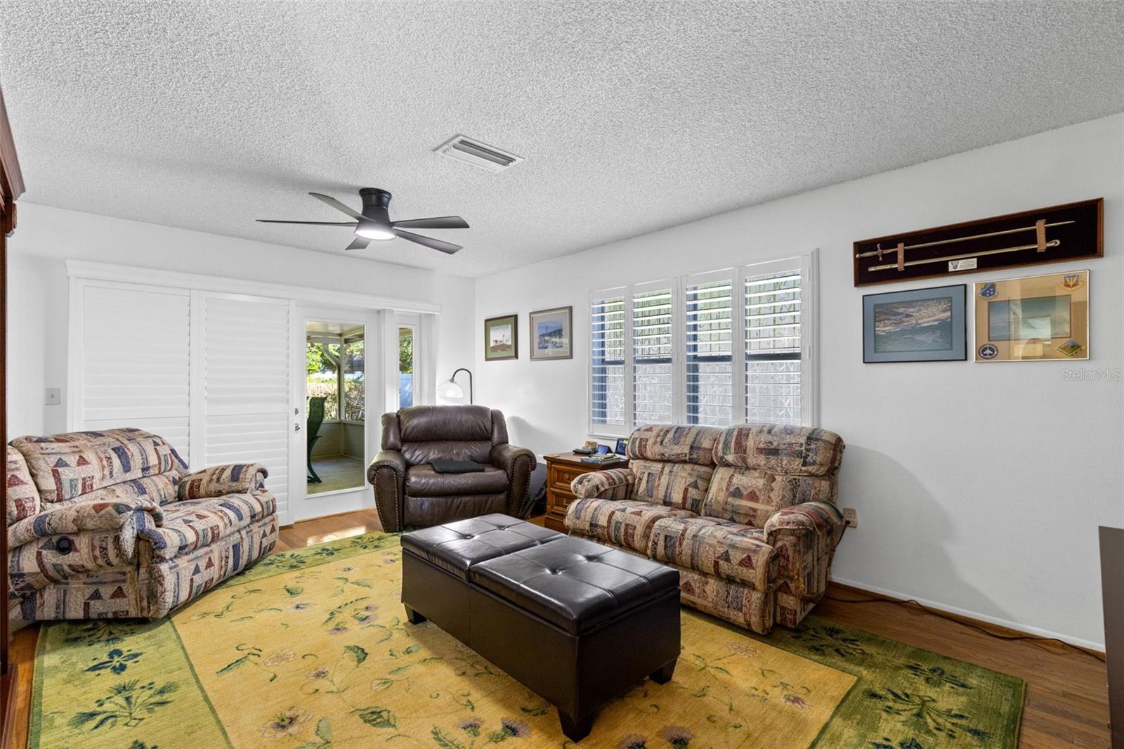 Image 10 of 30 For 612 Green Meadow Avenue