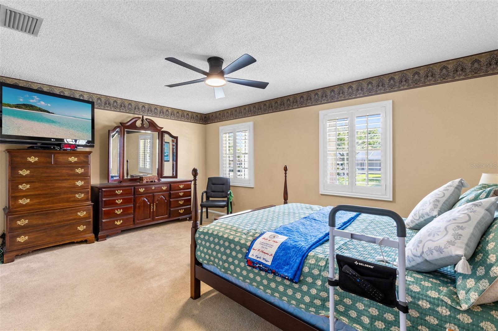 Image 11 of 30 For 612 Green Meadow Avenue