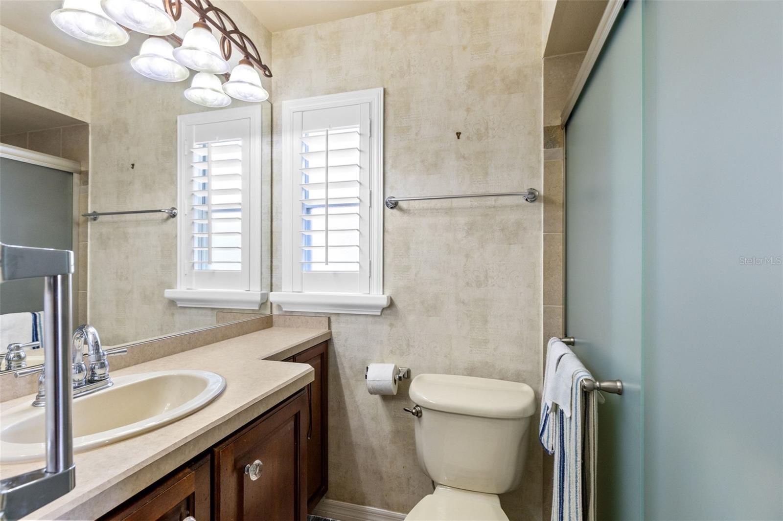 Image 14 of 30 For 612 Green Meadow Avenue