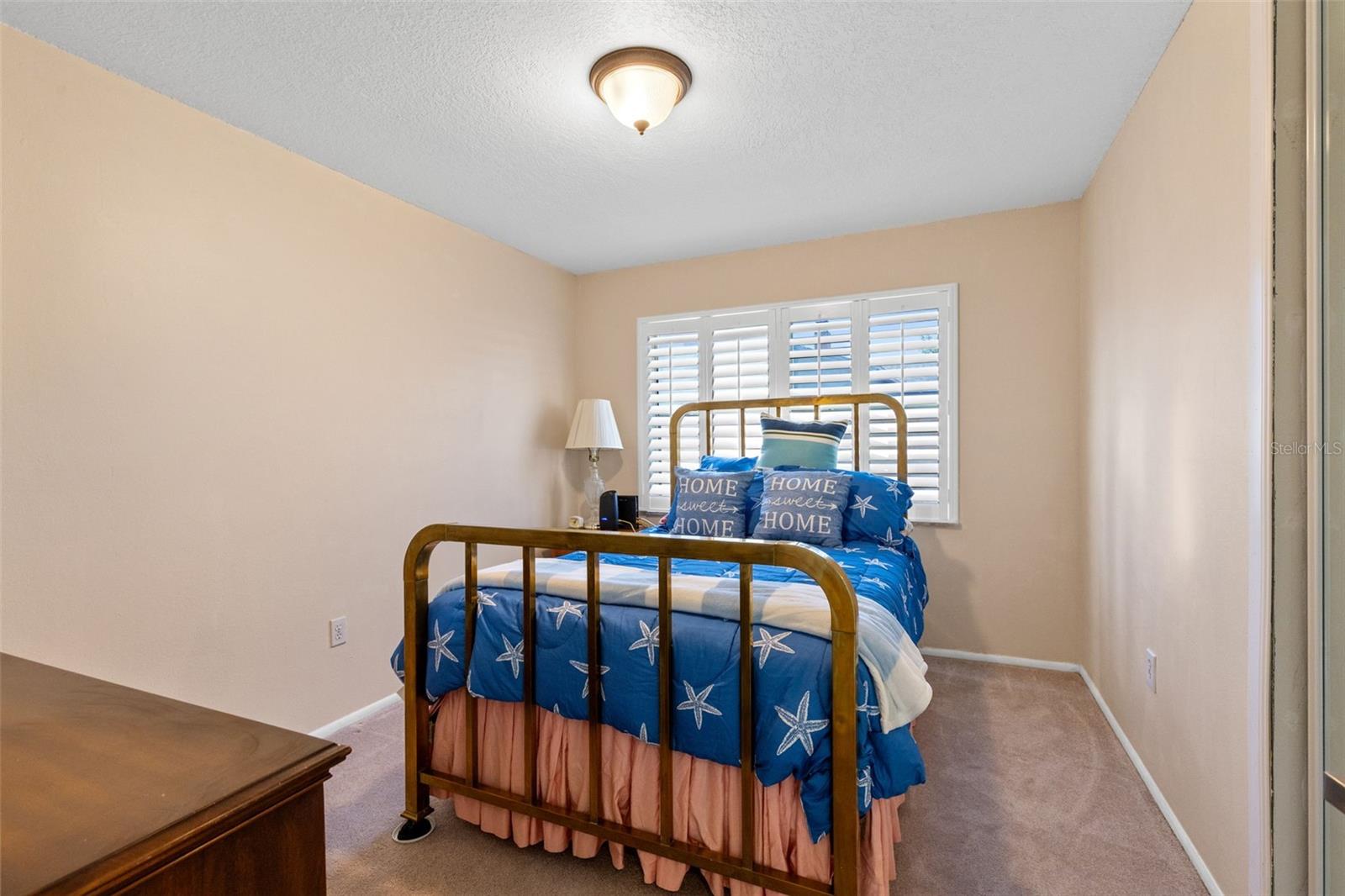 Image 17 of 30 For 612 Green Meadow Avenue