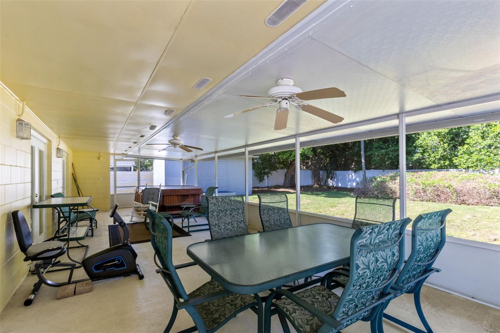 Image 18 of 30 For 612 Green Meadow Avenue