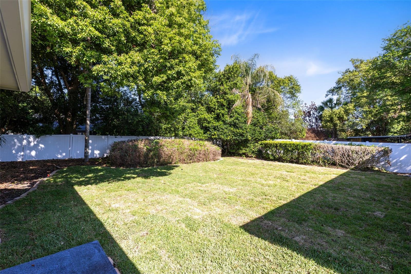 Image 20 of 30 For 612 Green Meadow Avenue