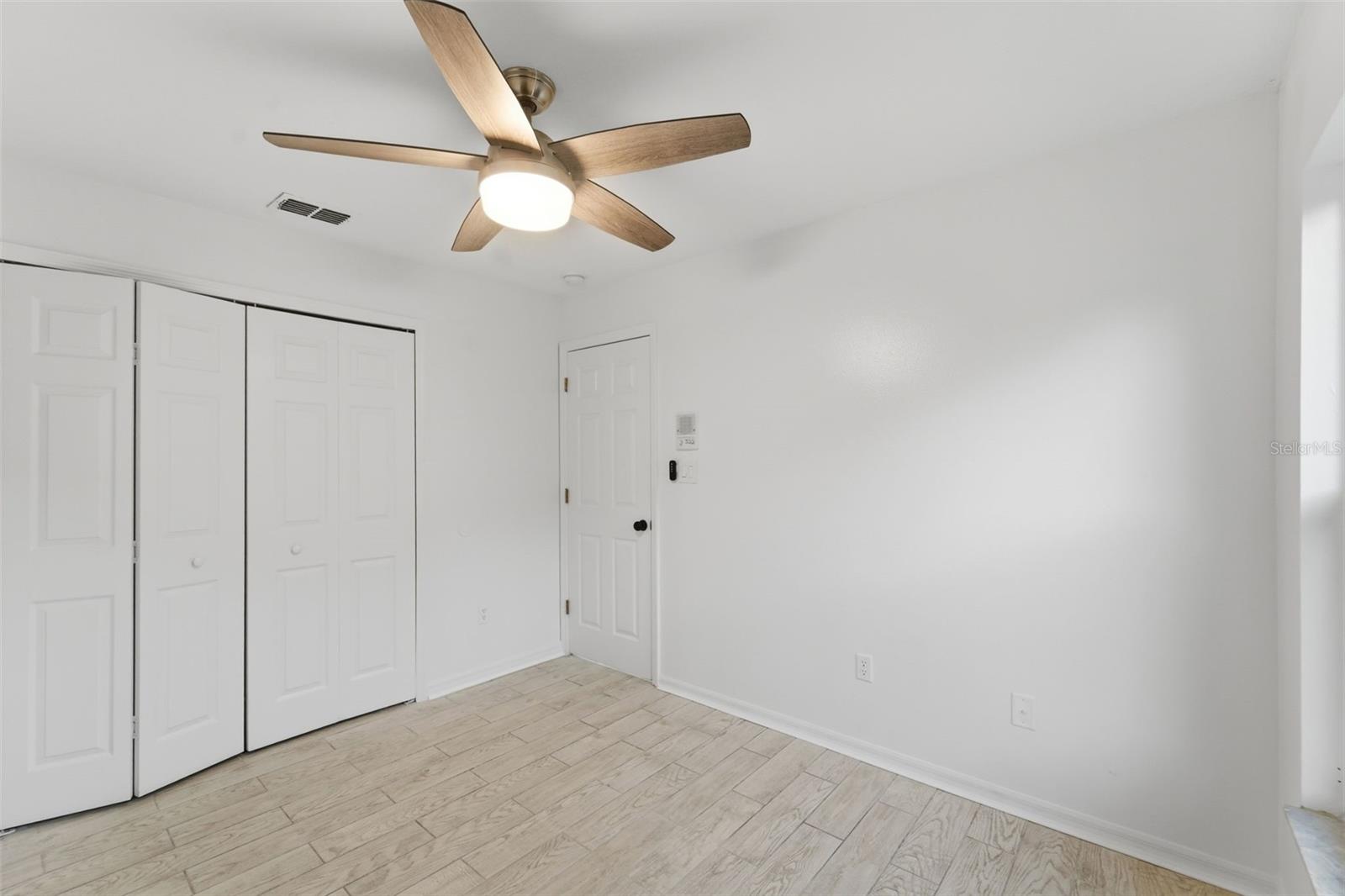 Image 28 of 34 For 10602 Rainbow Trout Court