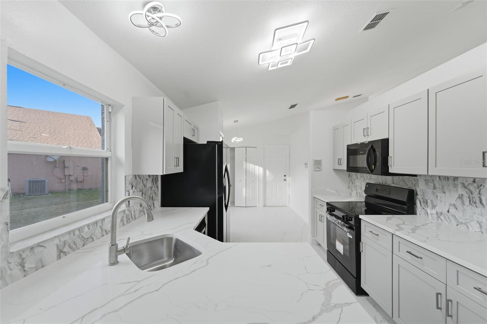 Image 9 of 34 For 10602 Rainbow Trout Court