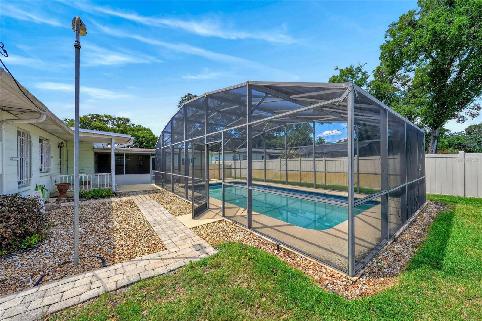 Image 10 of 66 For 2501 Nancy Street