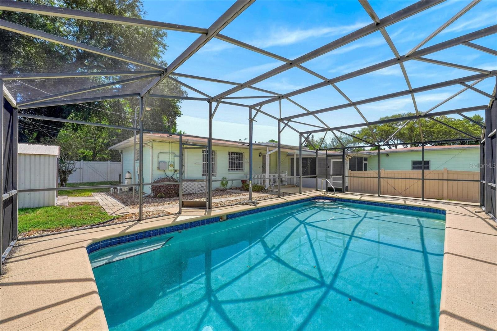 Image 12 of 66 For 2501 Nancy Street