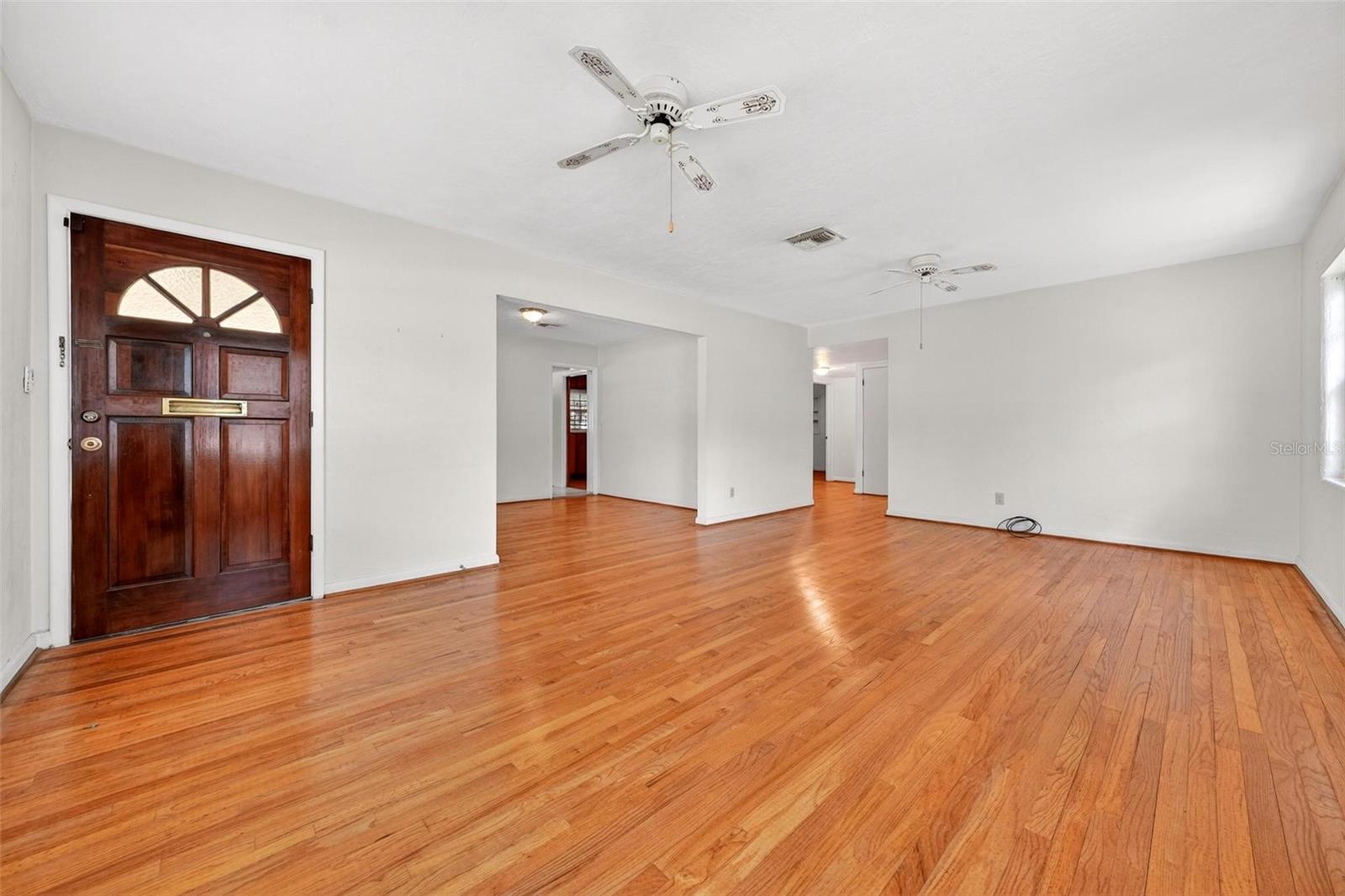 Image 17 of 66 For 2501 Nancy Street