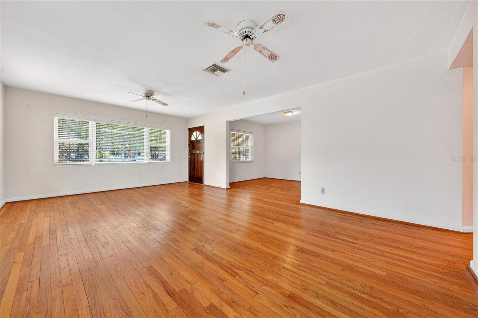 Image 18 of 66 For 2501 Nancy Street