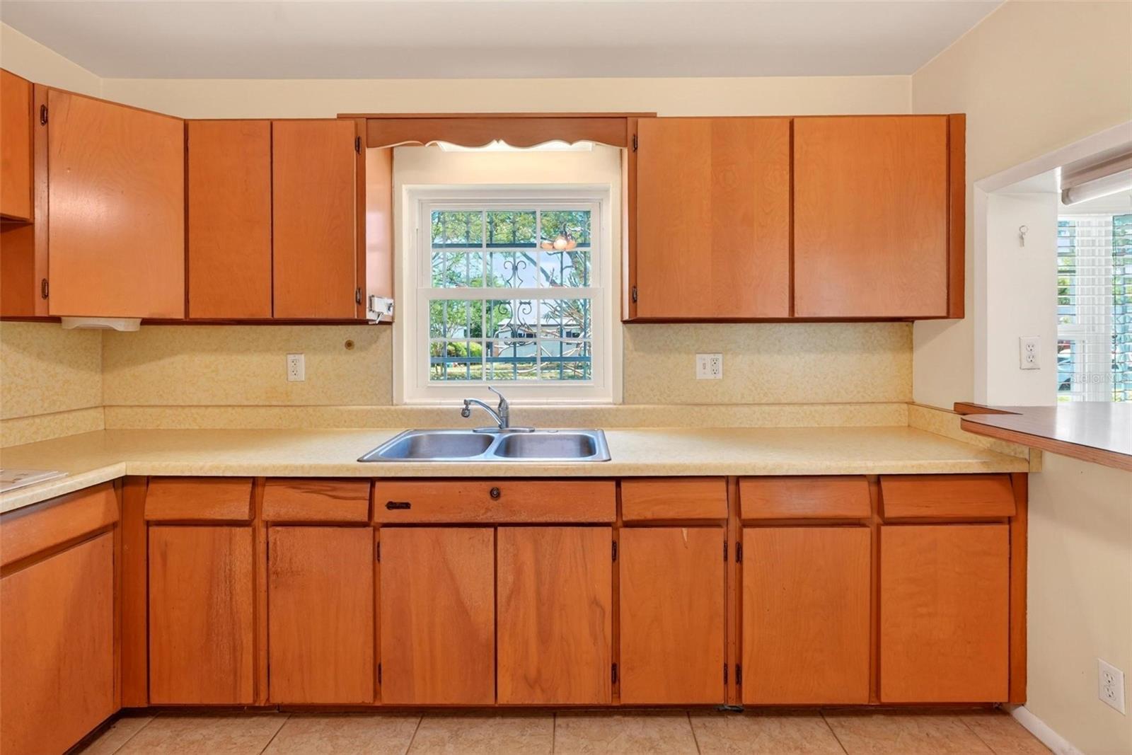 Image 26 of 66 For 2501 Nancy Street