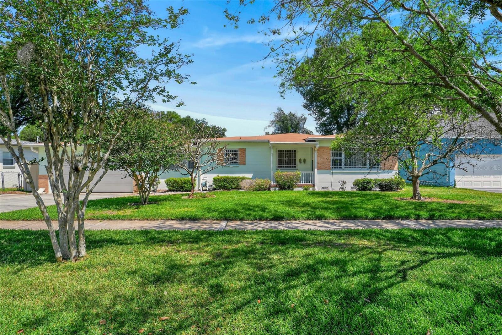 Image 3 of 66 For 2501 Nancy Street