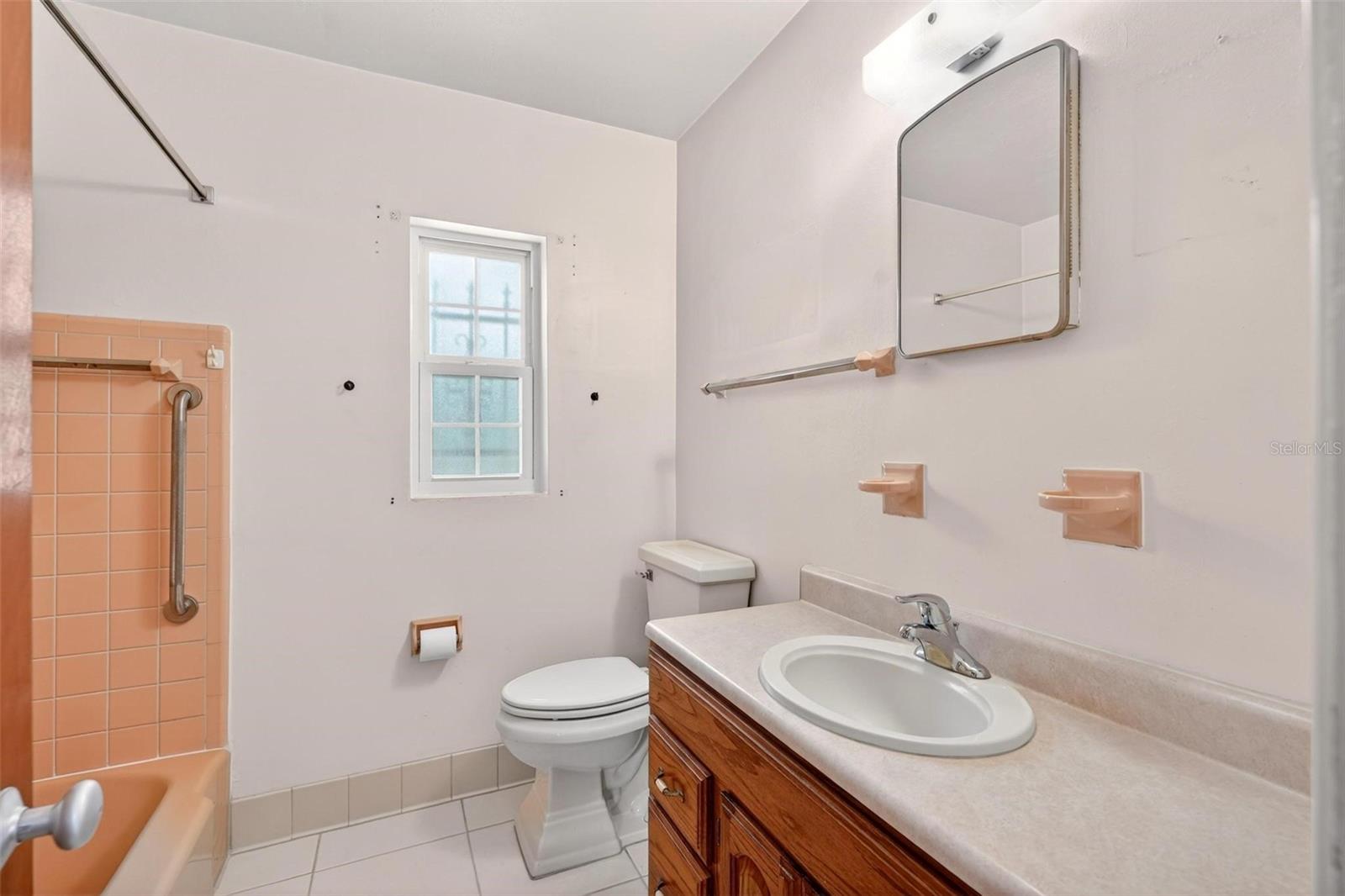 Image 40 of 66 For 2501 Nancy Street