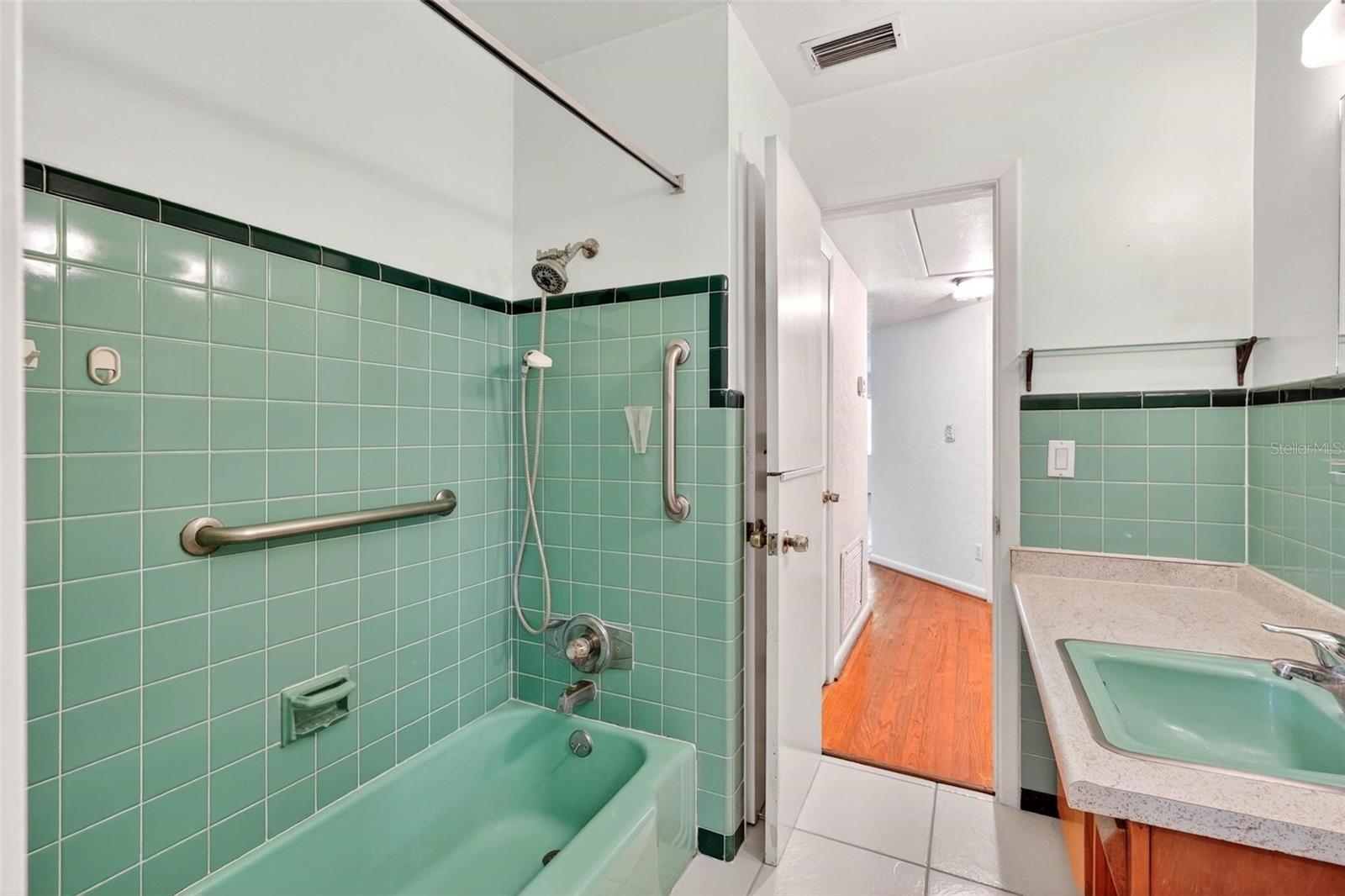 Image 48 of 66 For 2501 Nancy Street