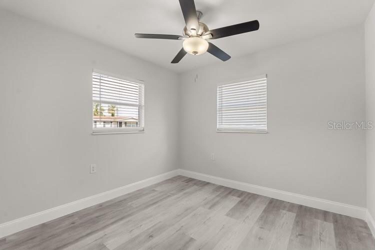 Image 14 of 24 For 13 Fanfair  