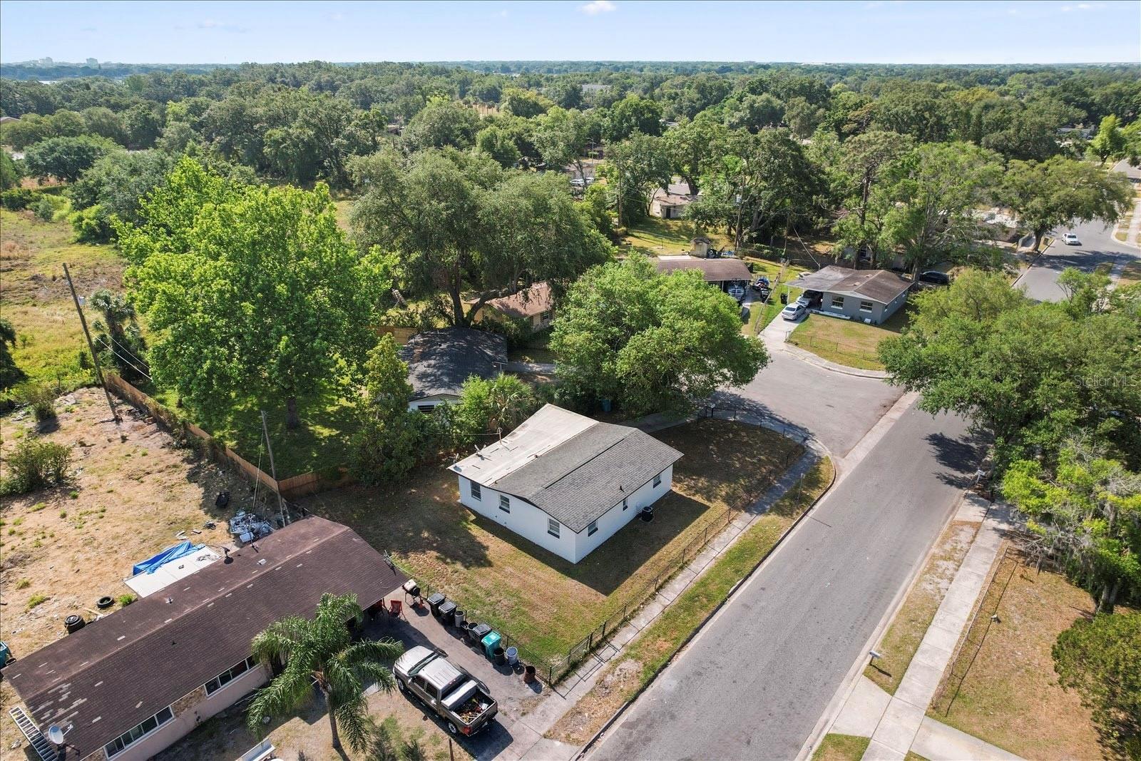 Image 23 of 24 For 13 Fanfair  