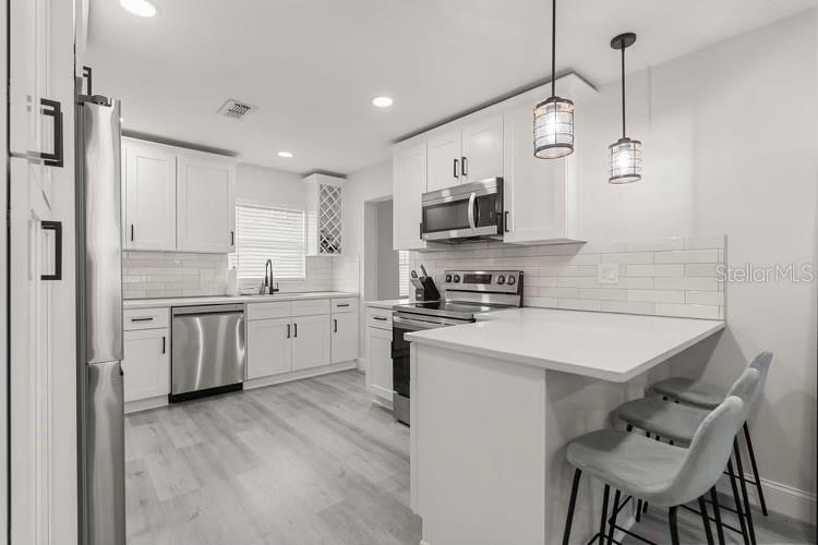 Image 4 of 24 For 13 Fanfair  