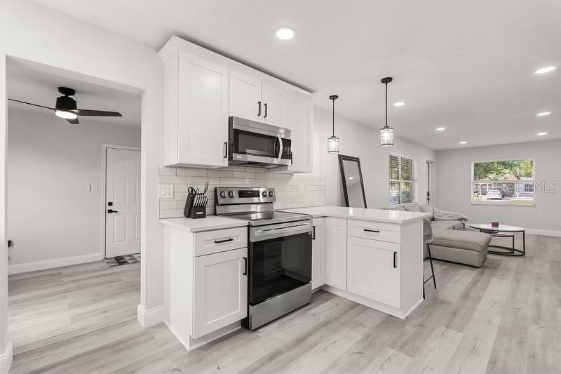 Image 5 of 24 For 13 Fanfair  