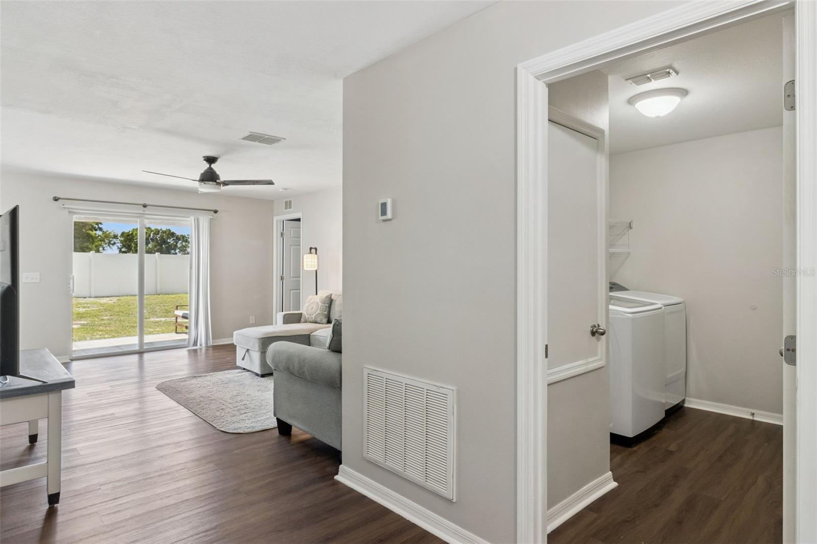 Image 11 of 37 For 255 Eleuthera Drive