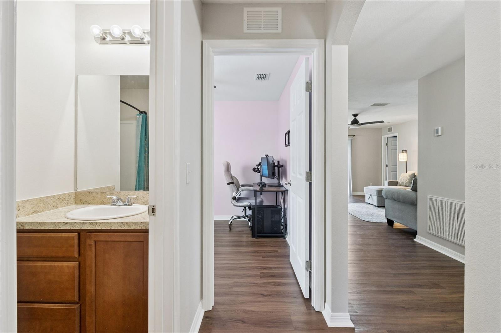 Image 17 of 37 For 255 Eleuthera Drive