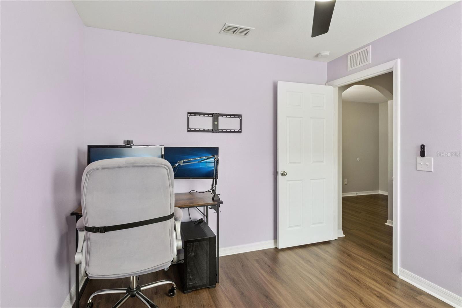 Image 22 of 37 For 255 Eleuthera Drive