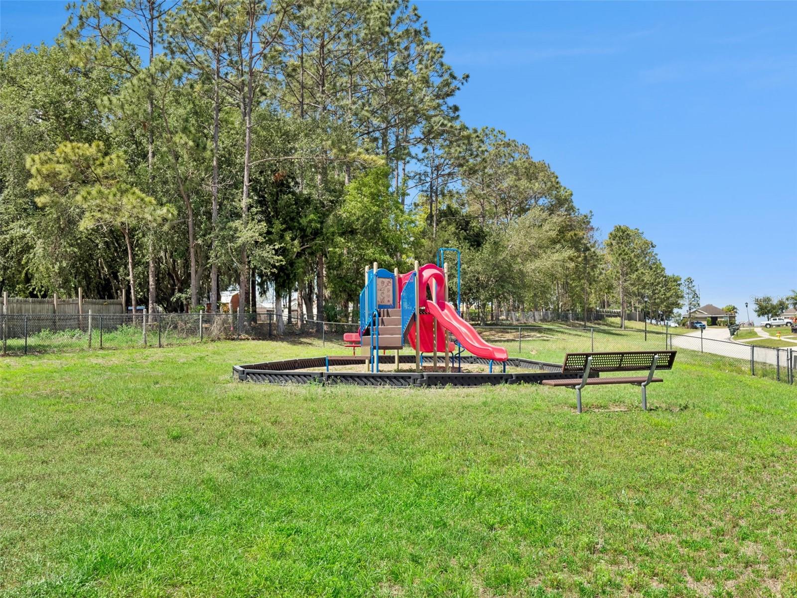 Image 28 of 37 For 255 Eleuthera Drive