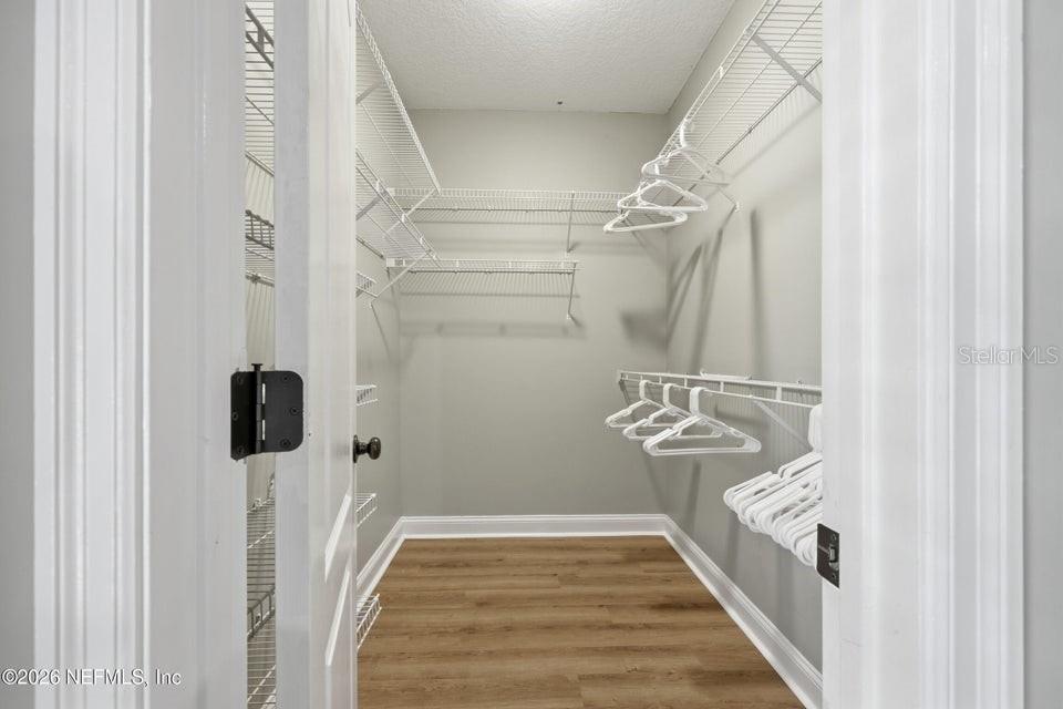 Image 24 of 42 For 2954 Iroquois Avenue