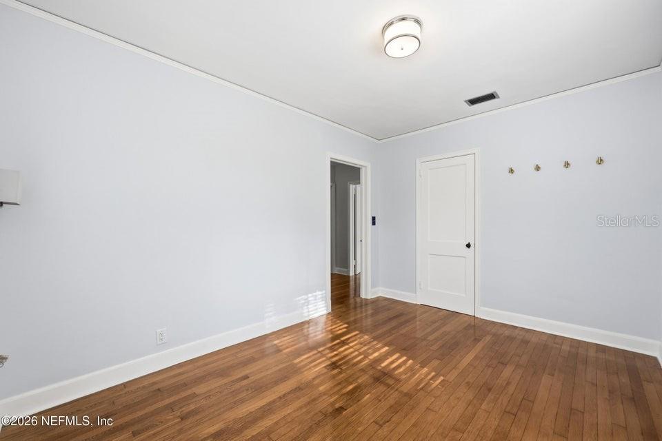 Image 30 of 42 For 2954 Iroquois Avenue