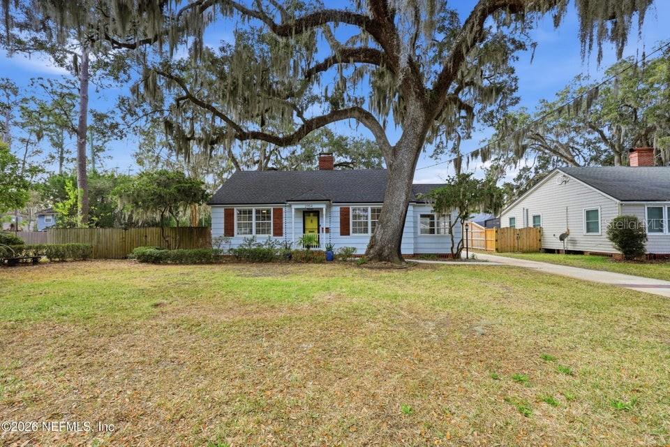 Image 40 of 42 For 2954 Iroquois Avenue