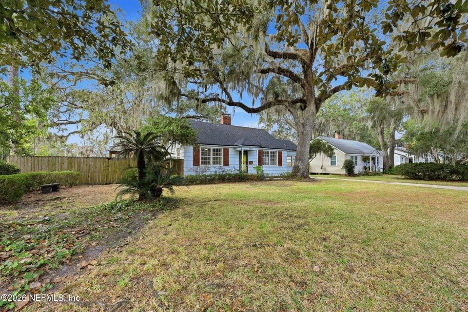 Image 42 of 42 For 2954 Iroquois Avenue