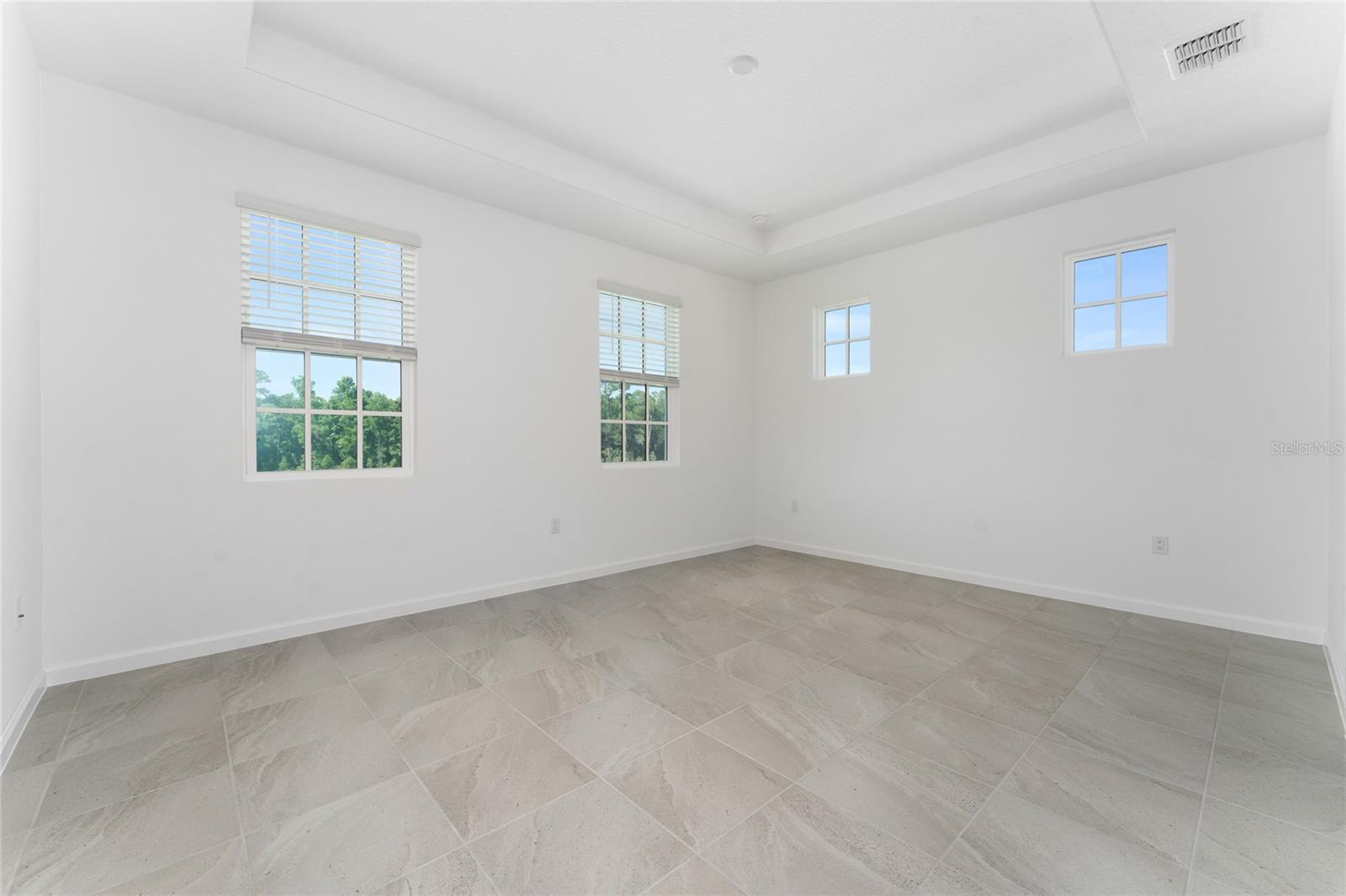 Image 16 of 40 For 2426 Celebration Boulevard