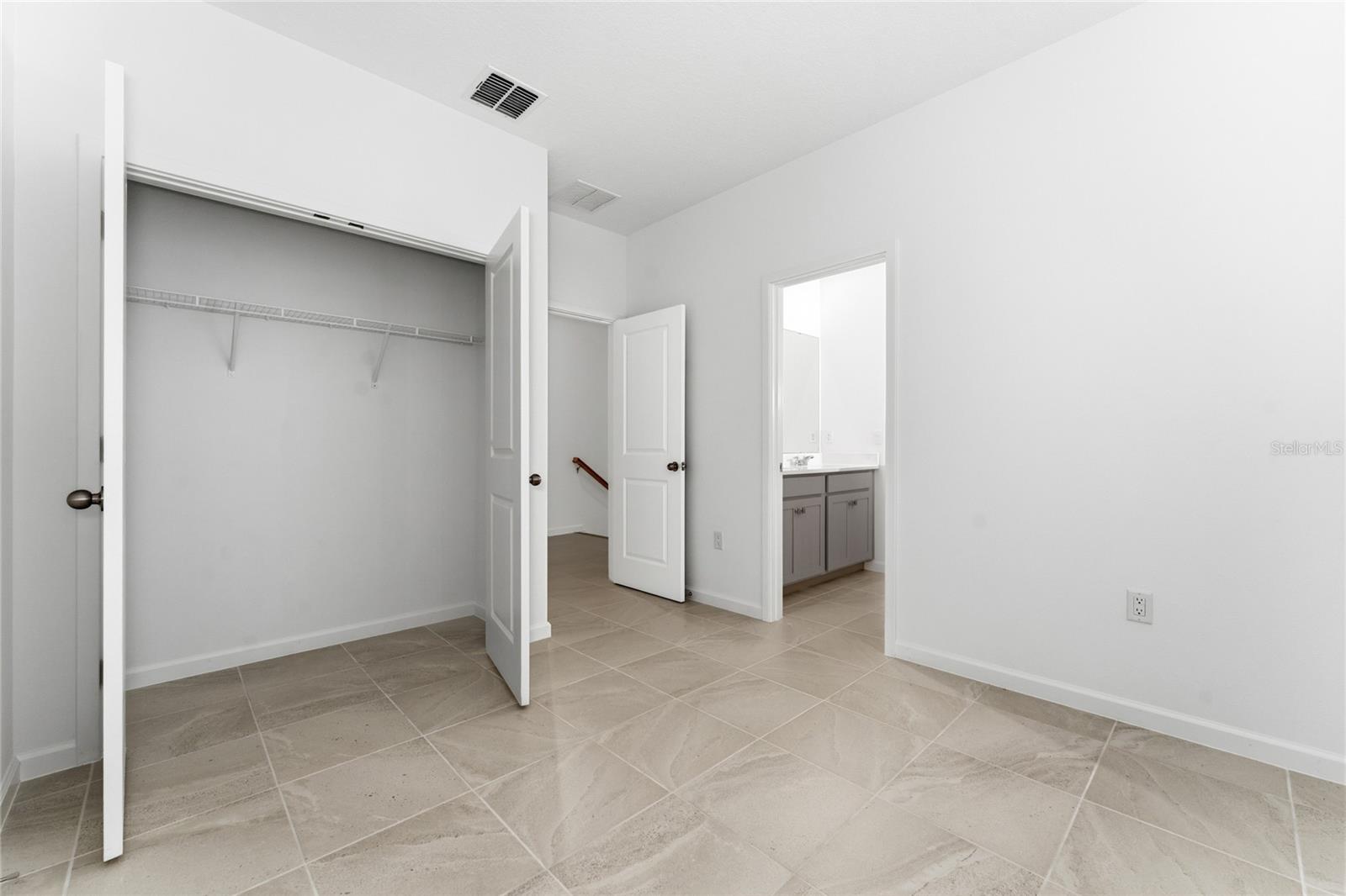 Image 21 of 40 For 2426 Celebration Boulevard