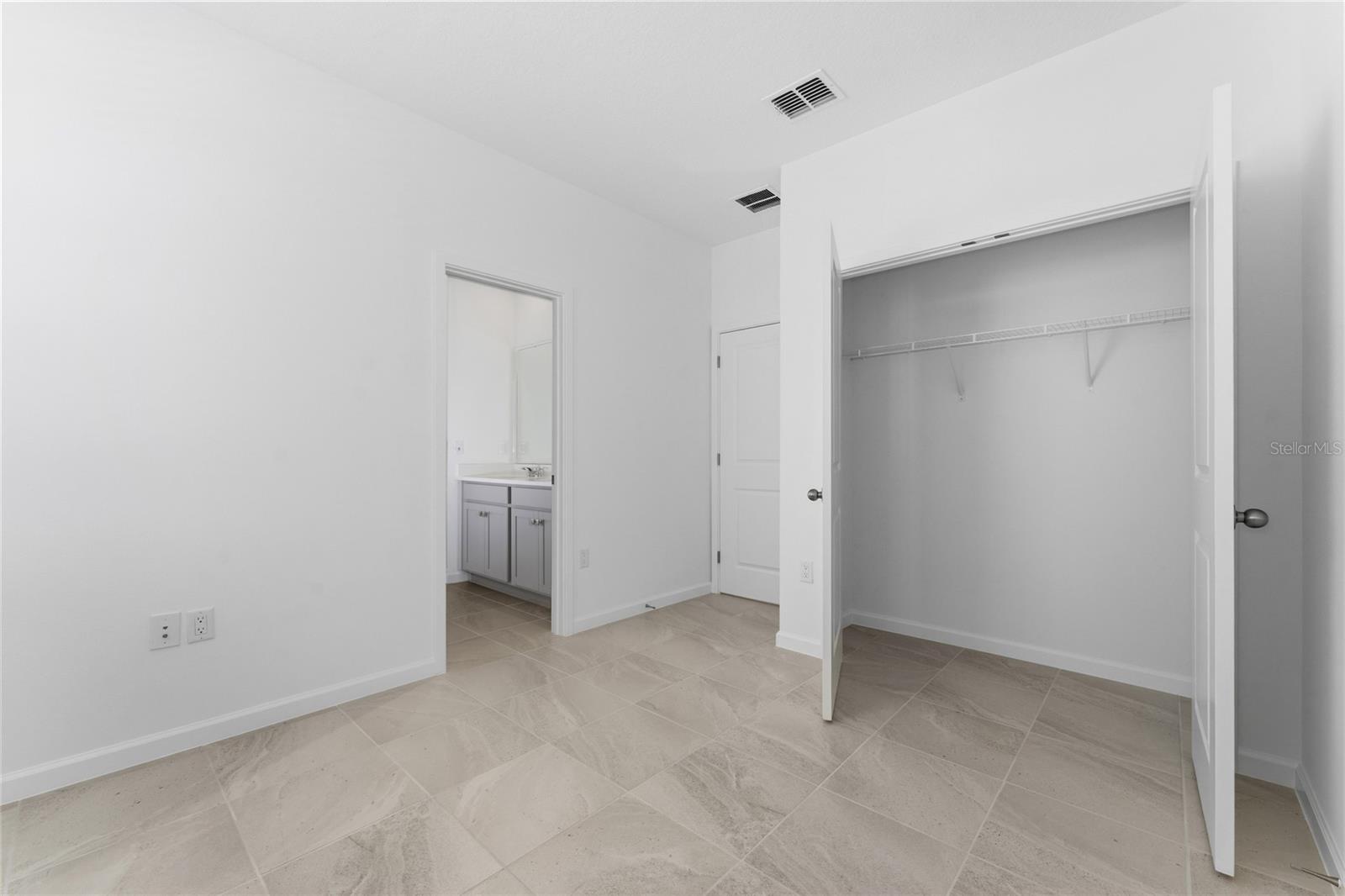 Image 24 of 40 For 2426 Celebration Boulevard