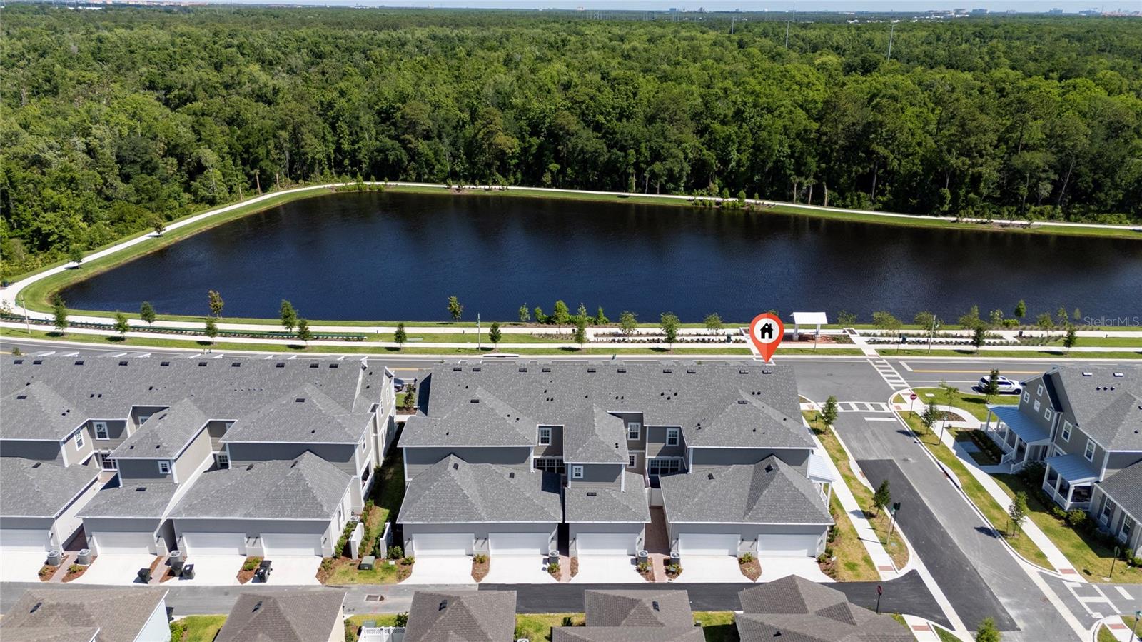 Image 4 of 40 For 2426 Celebration Boulevard