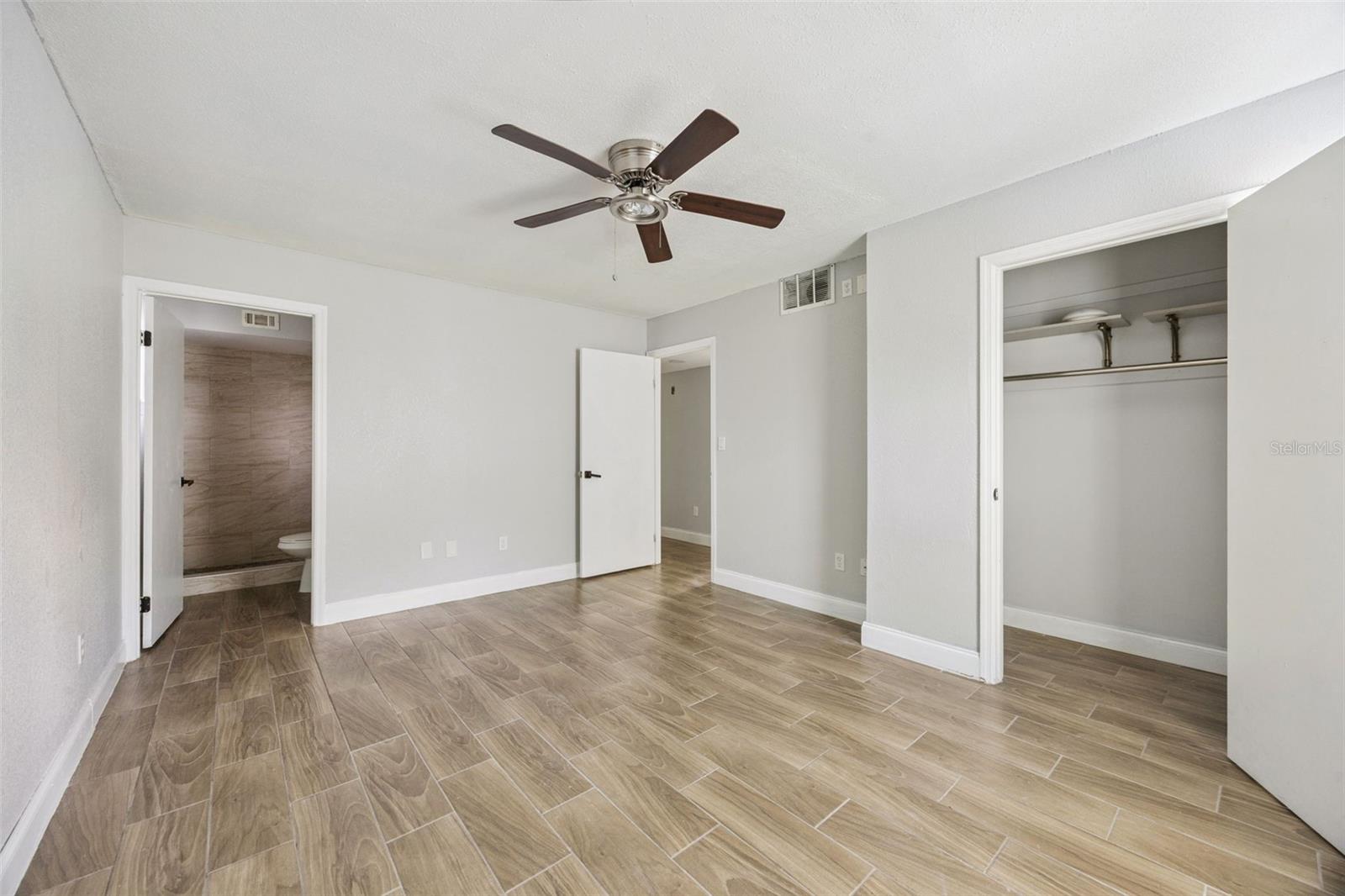 Image 12 of 21 For 1590 Yorktown Avenue