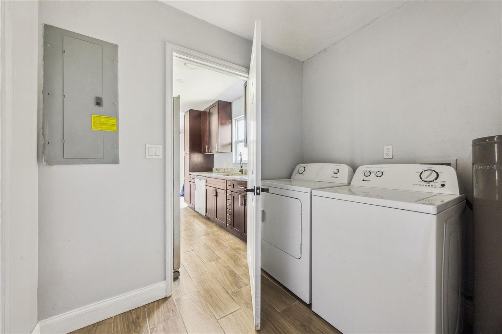 Image 16 of 21 For 1590 Yorktown Avenue