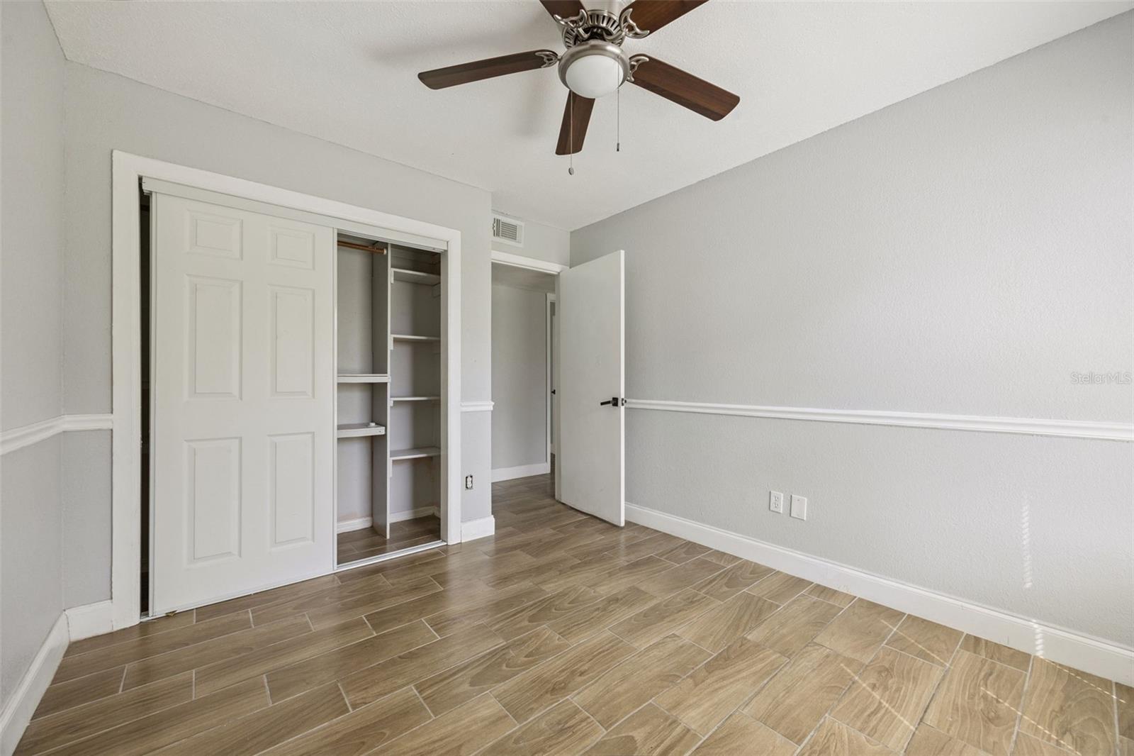 Image 8 of 21 For 1590 Yorktown Avenue