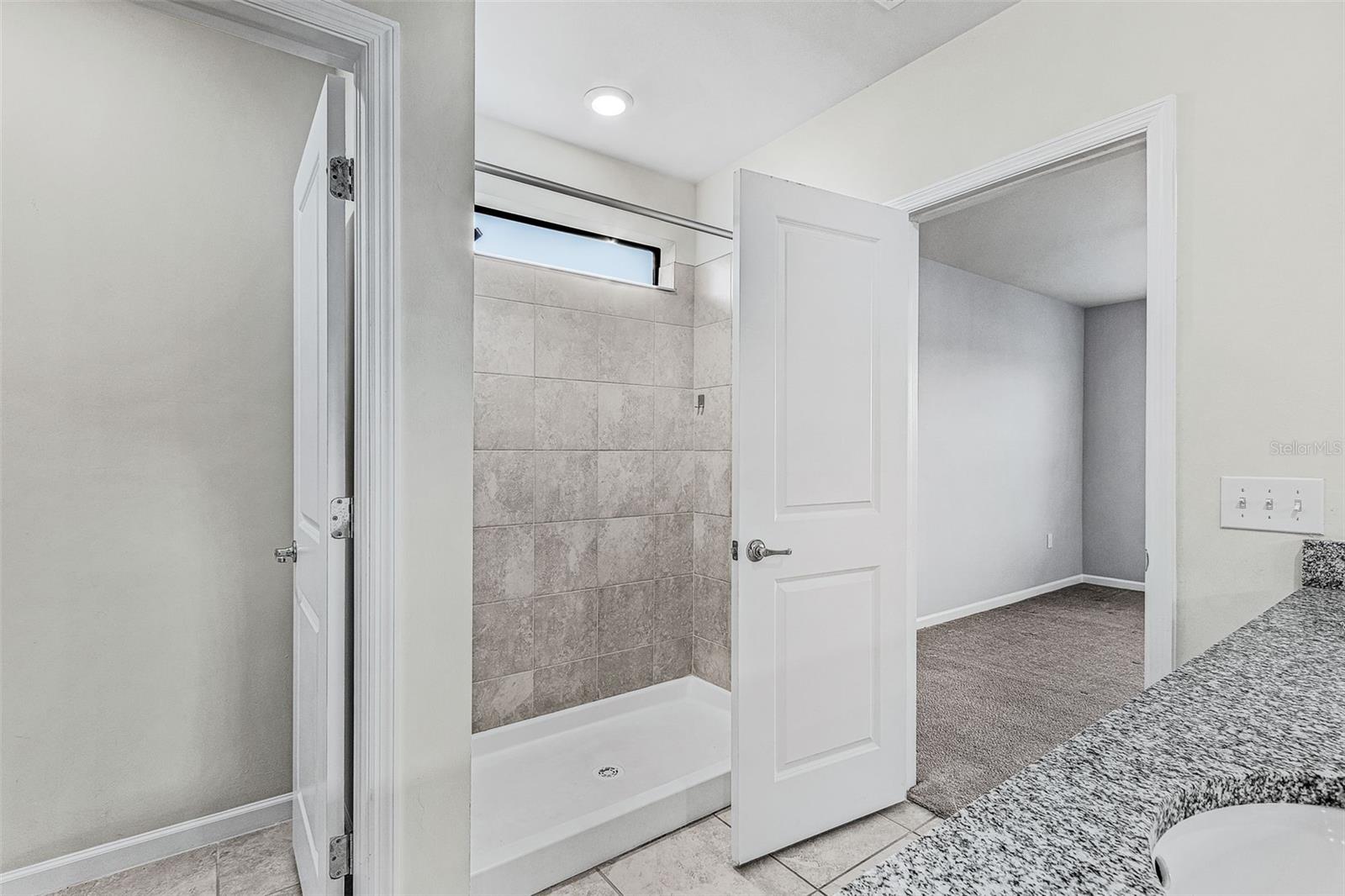 Image 10 of 26 For 16033 Beachberry Drive