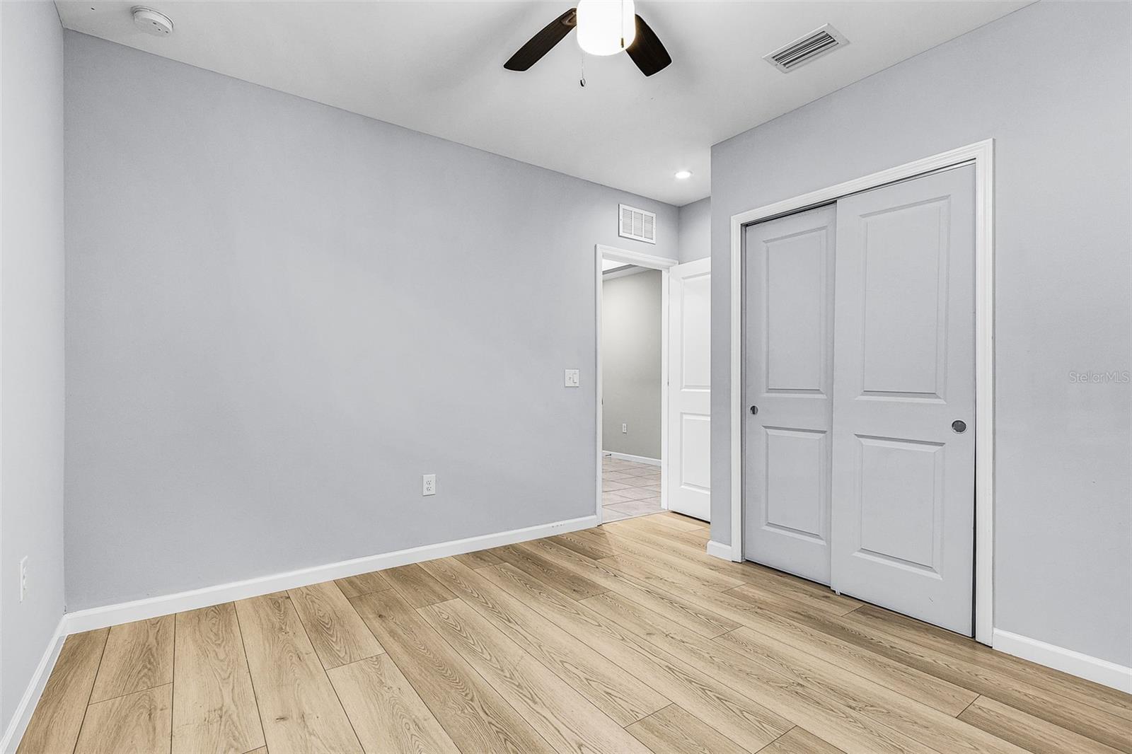 Image 14 of 26 For 16033 Beachberry Drive