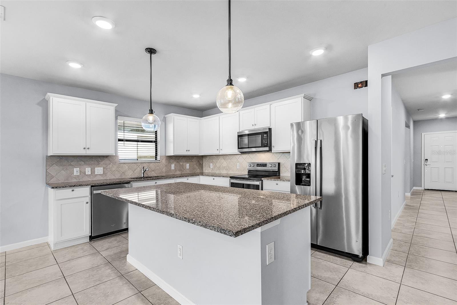 Image 3 of 26 For 16033 Beachberry Drive