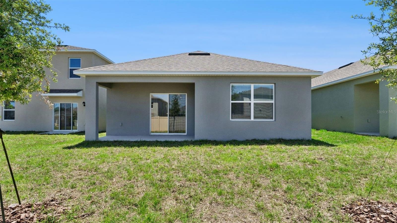 Image 17 of 24 For 2352 Bay Street