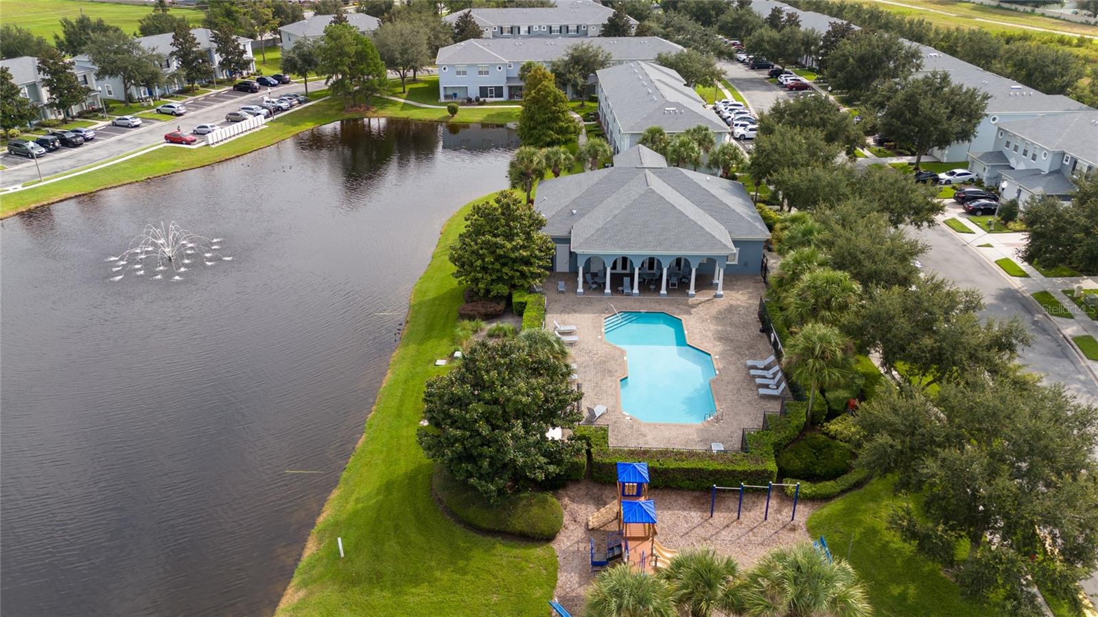 Image 32 of 33 For 9313 Jasmine Flower Lane 185