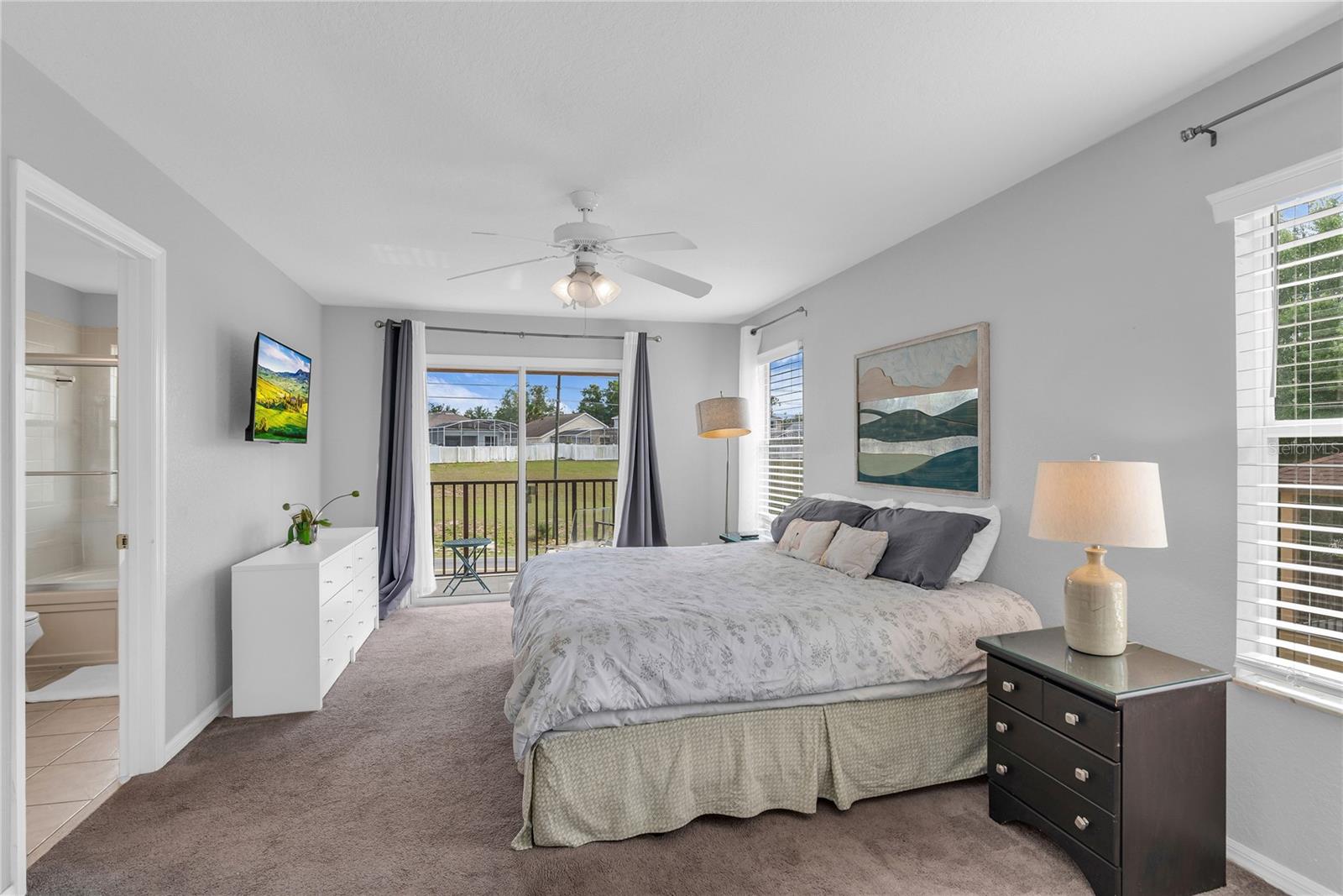 Image 10 of 46 For 457 La Mirage Street