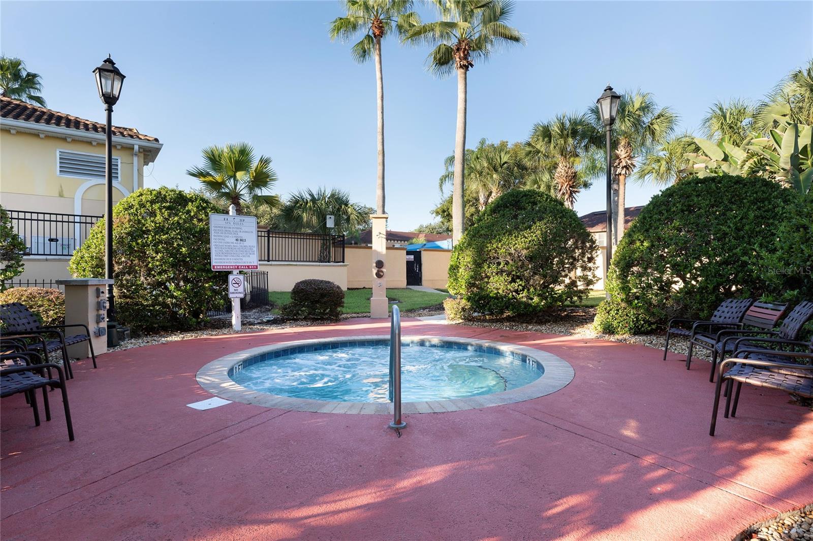 Image 29 of 46 For 457 La Mirage Street