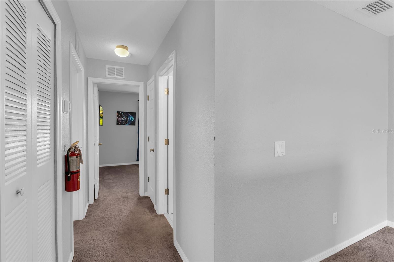 Image 32 of 46 For 457 La Mirage Street