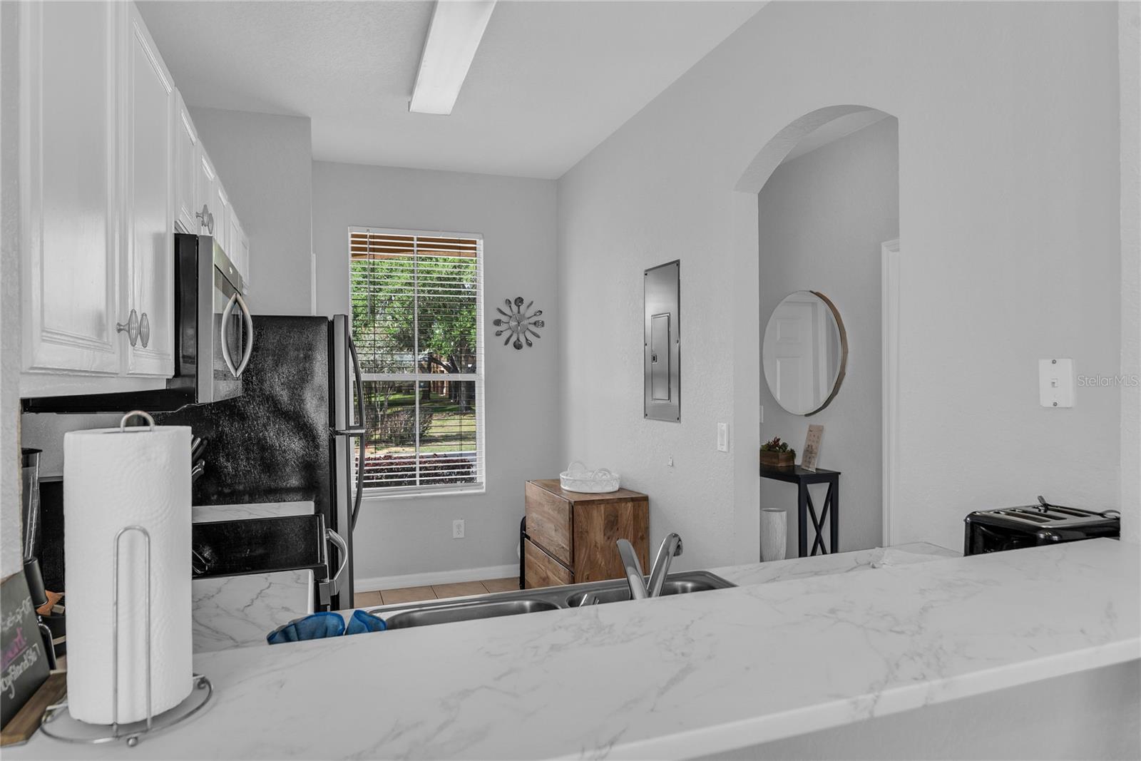 Image 37 of 46 For 457 La Mirage Street